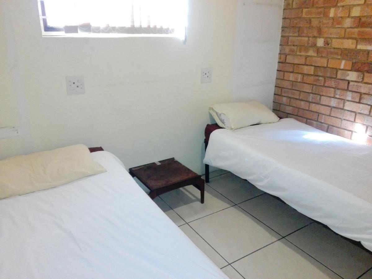 Fourways Guest Lodge Johannesburg Exterior photo